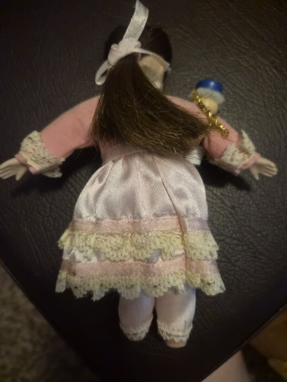 American Girl Samantha's Doll - Picture 5 of 10